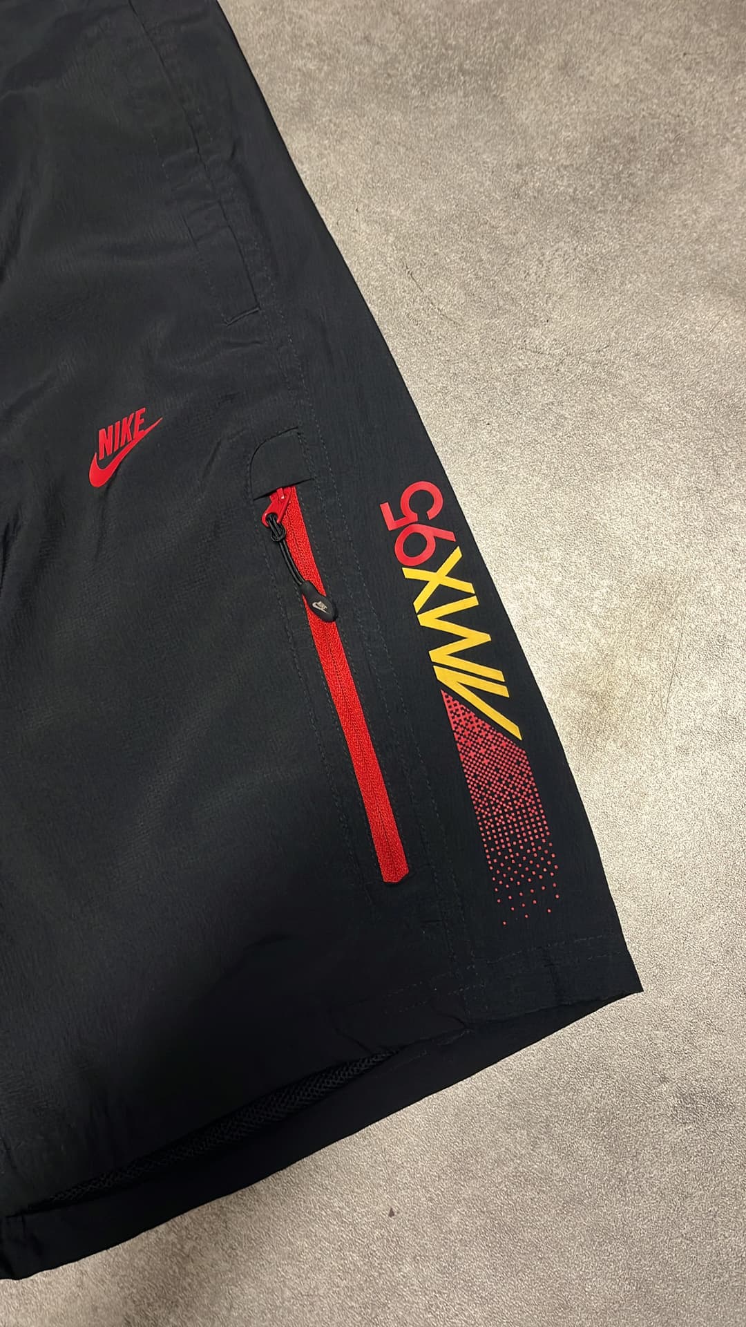 Nike Am 95 Shorts Black/Red — 4
