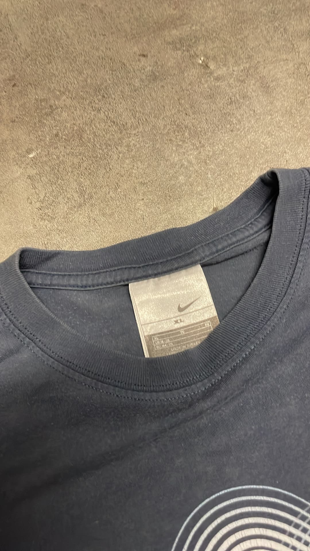 Nike Graphic T-Shirt Grey — 4