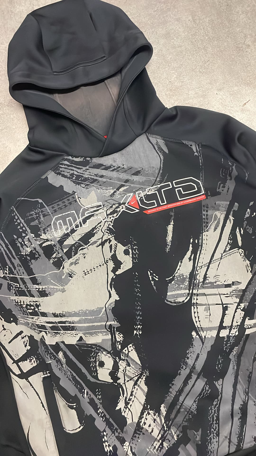 Nike Airmax LTD Hoodie Black — 3