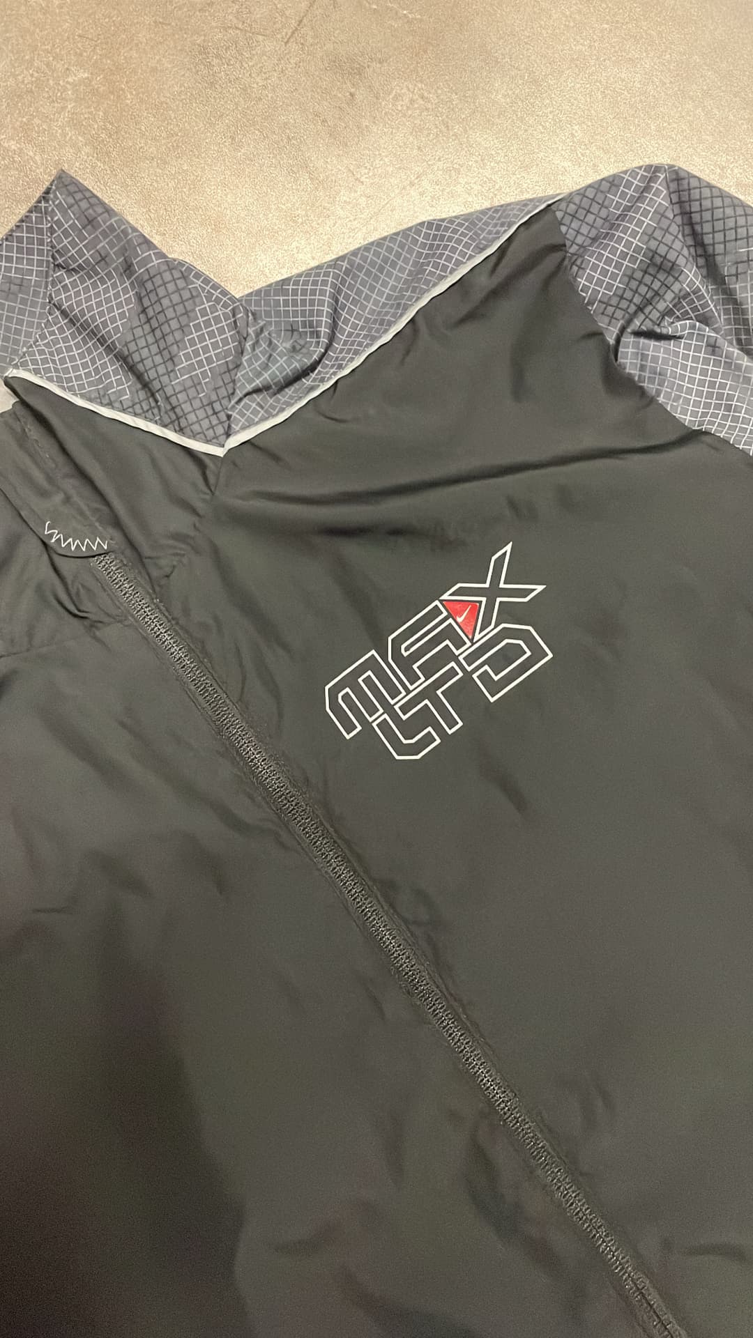 Nike Airmax LTD Trackjacket Black — 4