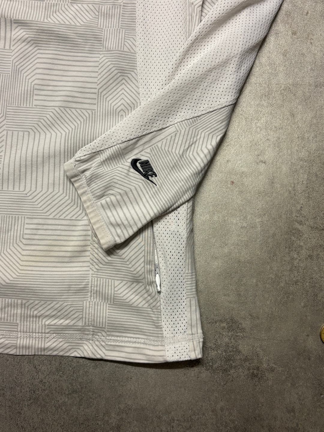 Nike Air Longsleeve White — 3