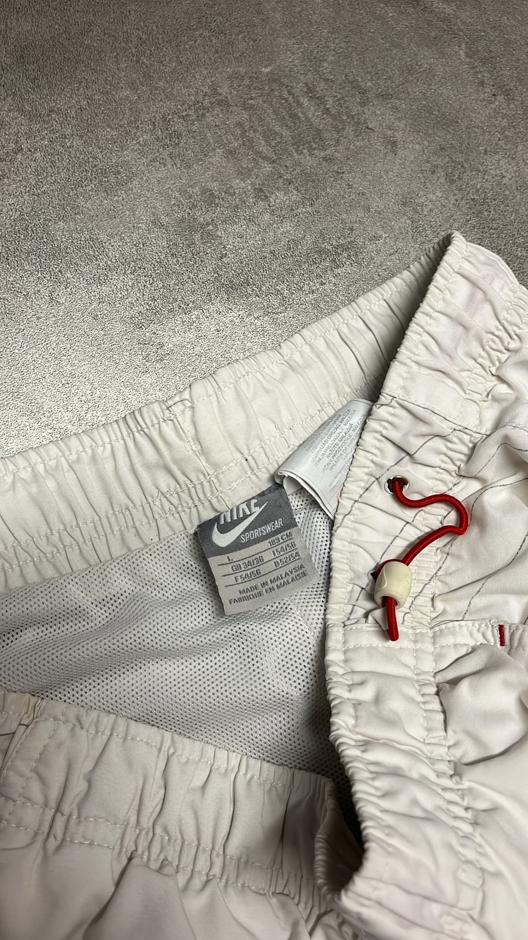 Nike Airmax LTD Shorts White — 4