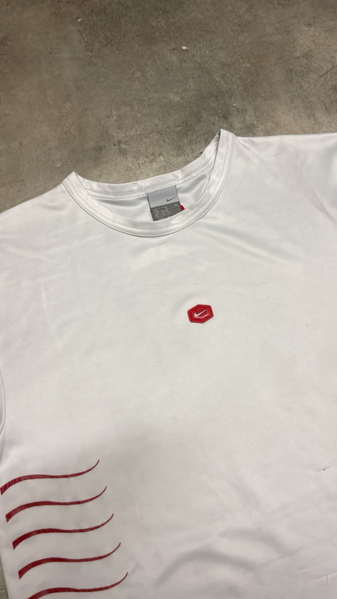 Nike Hex T-Shirt White/Red — 3