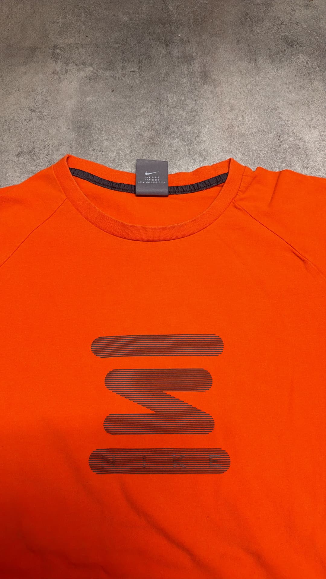 Nike Shox T-Shirt Orange — 4
