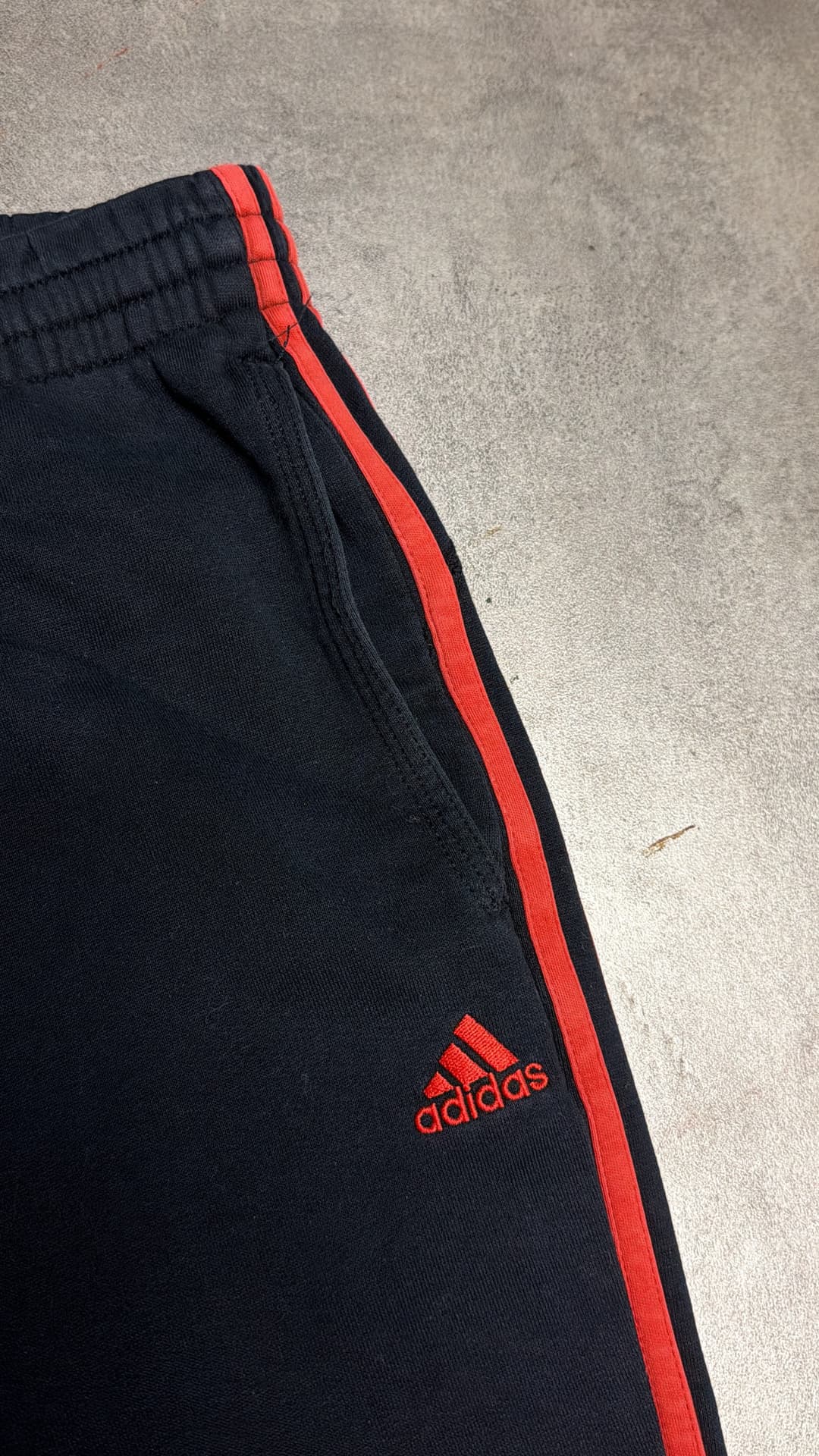 Adidas P-E Jogger Black/Red — 3