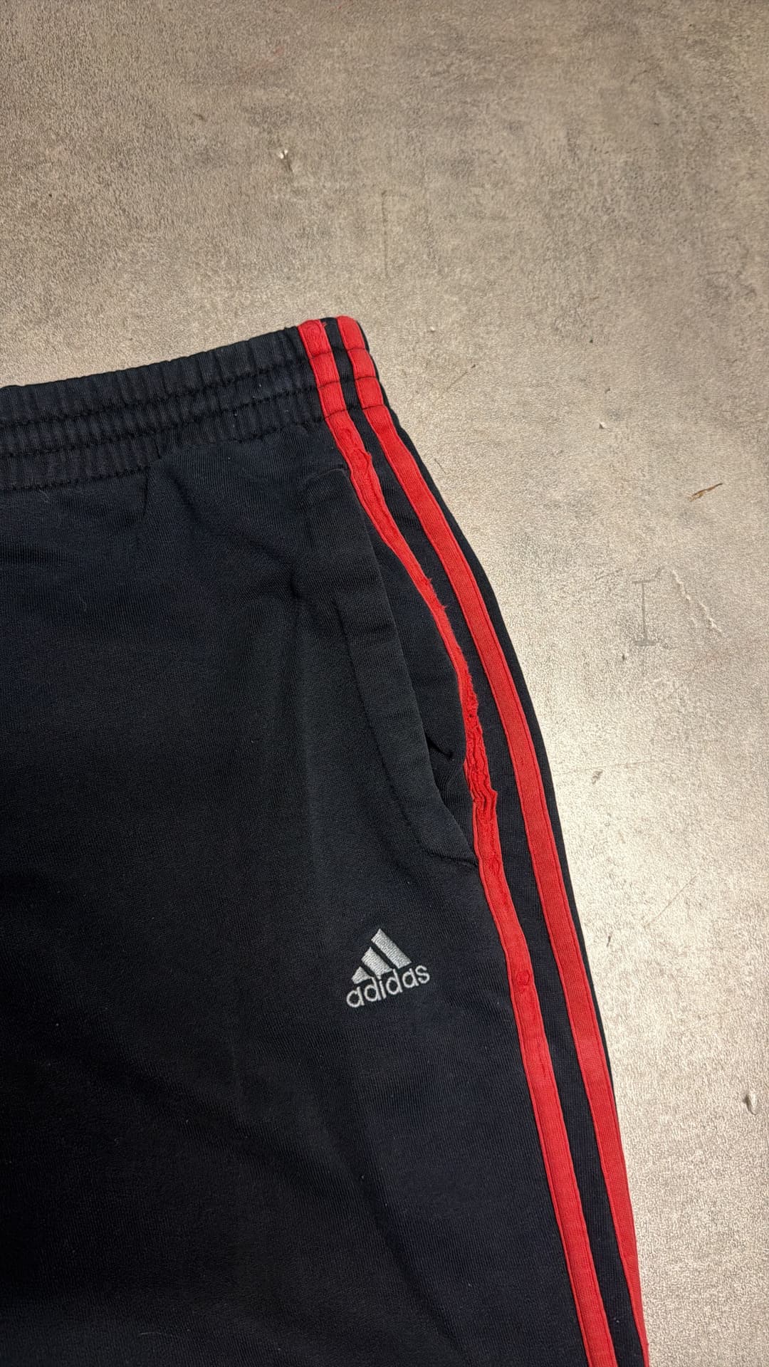Adidas PE Jogger Black/Red — 3