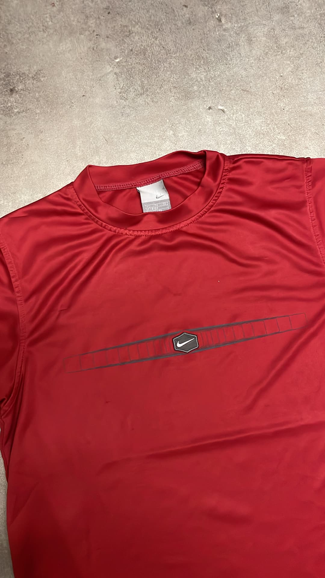 Nike Hex T-Shirt Red — 3