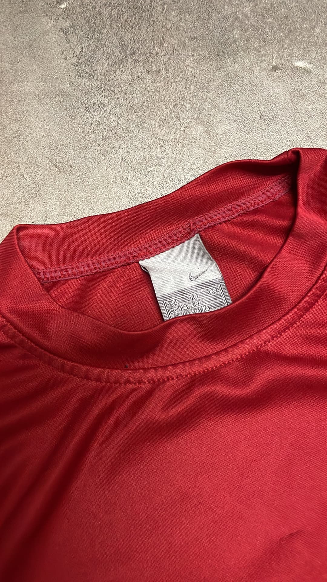 Nike Hex T-Shirt Red — 4