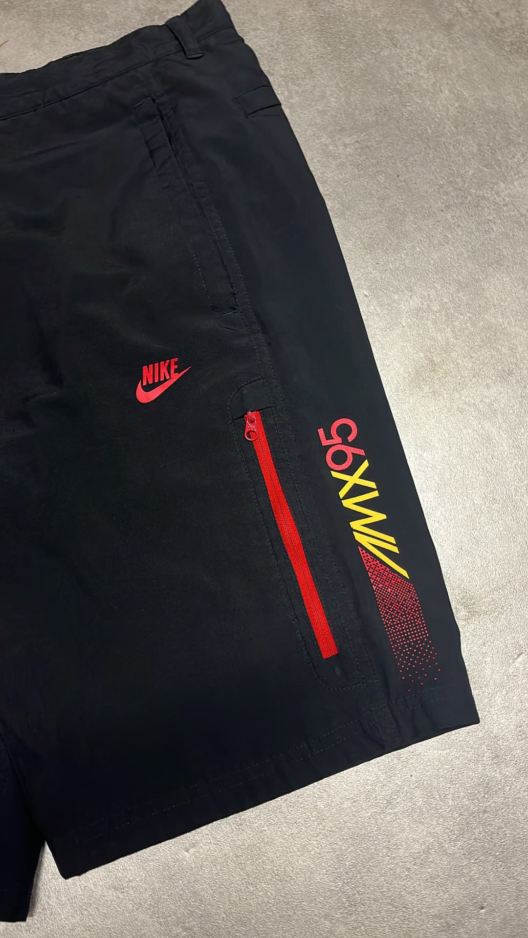 Nike Airmax 95 Shorts Black — 3