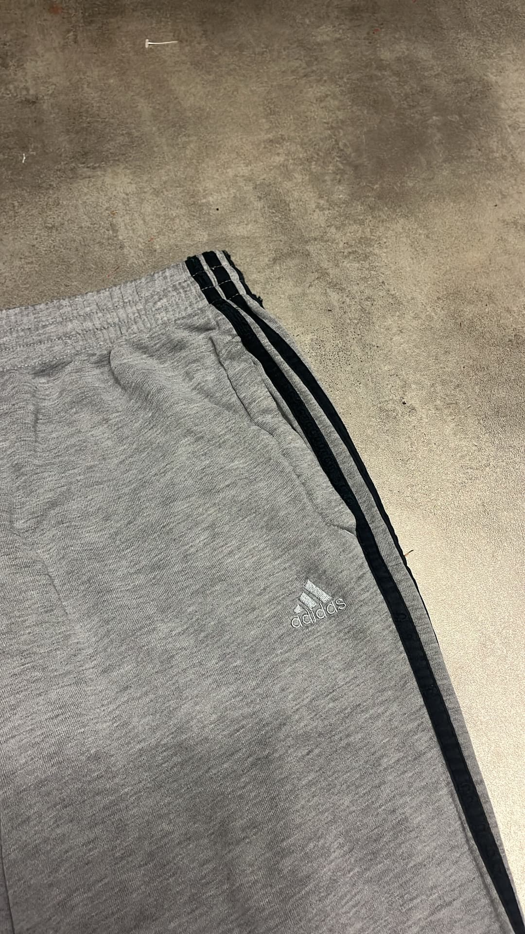 Adidas P-E Jogger Grey — 3
