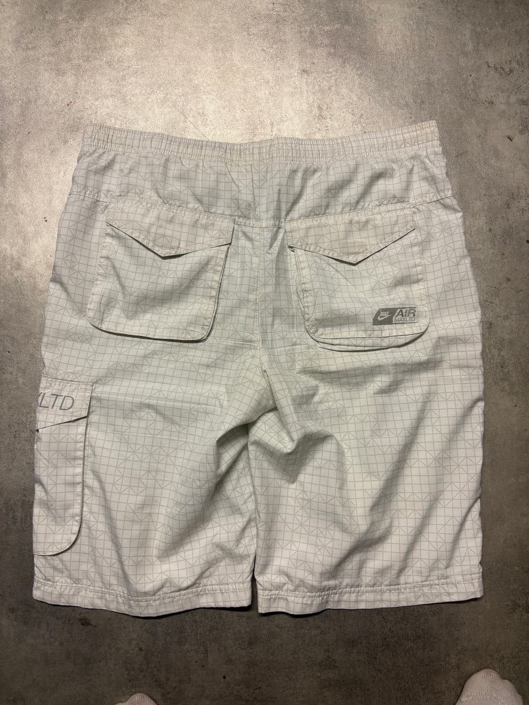 Nike Airmax LTD Shorts White — 3