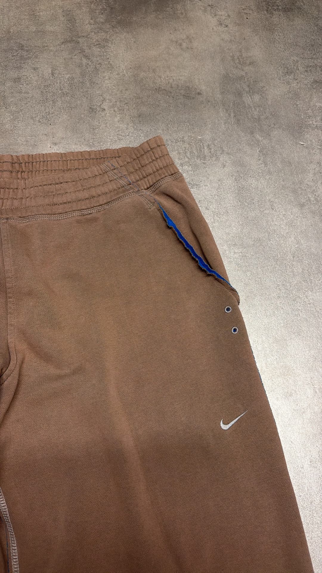 Nike Mp3 Jogger Beige — 3