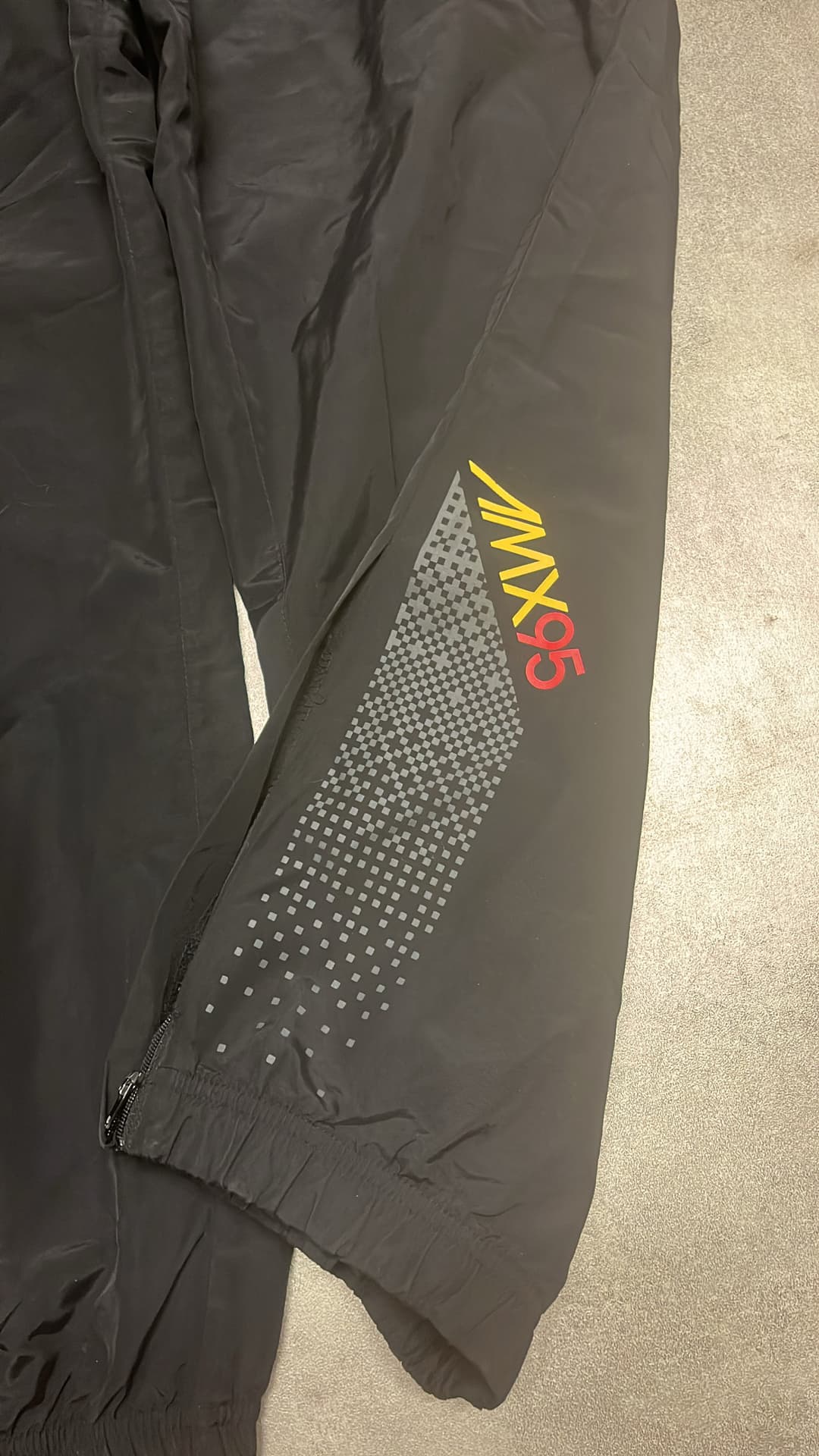 Nike Airmax 95 Trackpants Black — 3