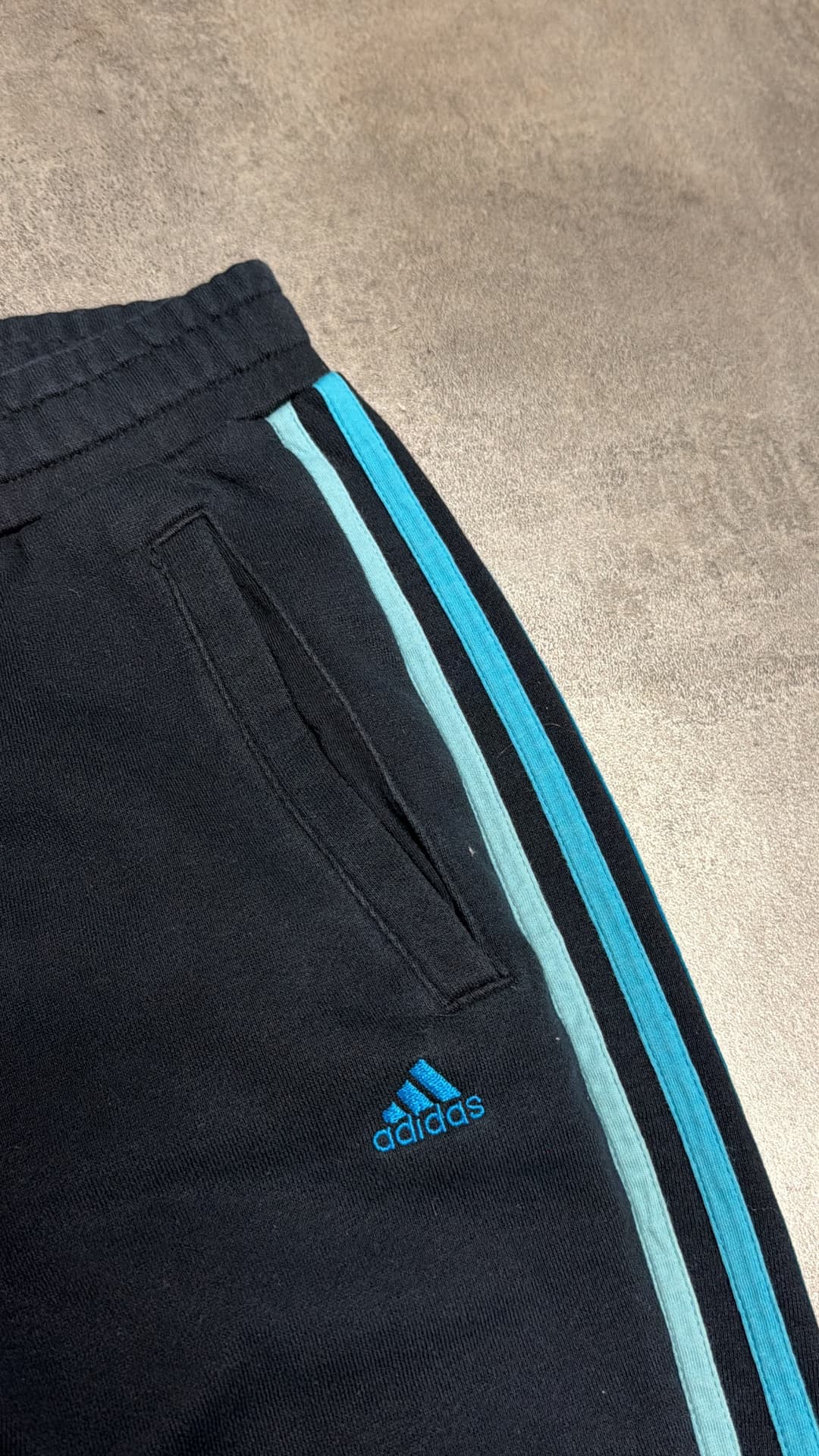 Adidas PE Jogger Black/Blue — 3