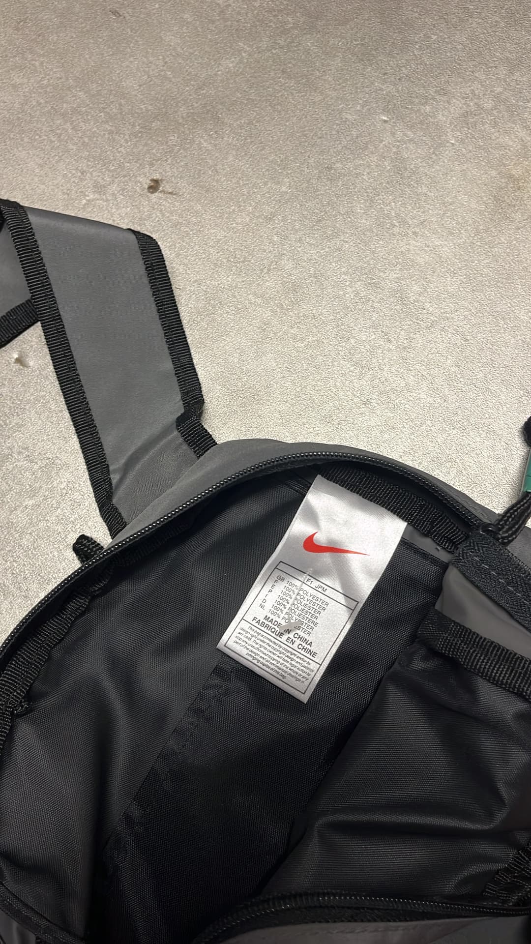 Nike Basic Bag Grey — 4