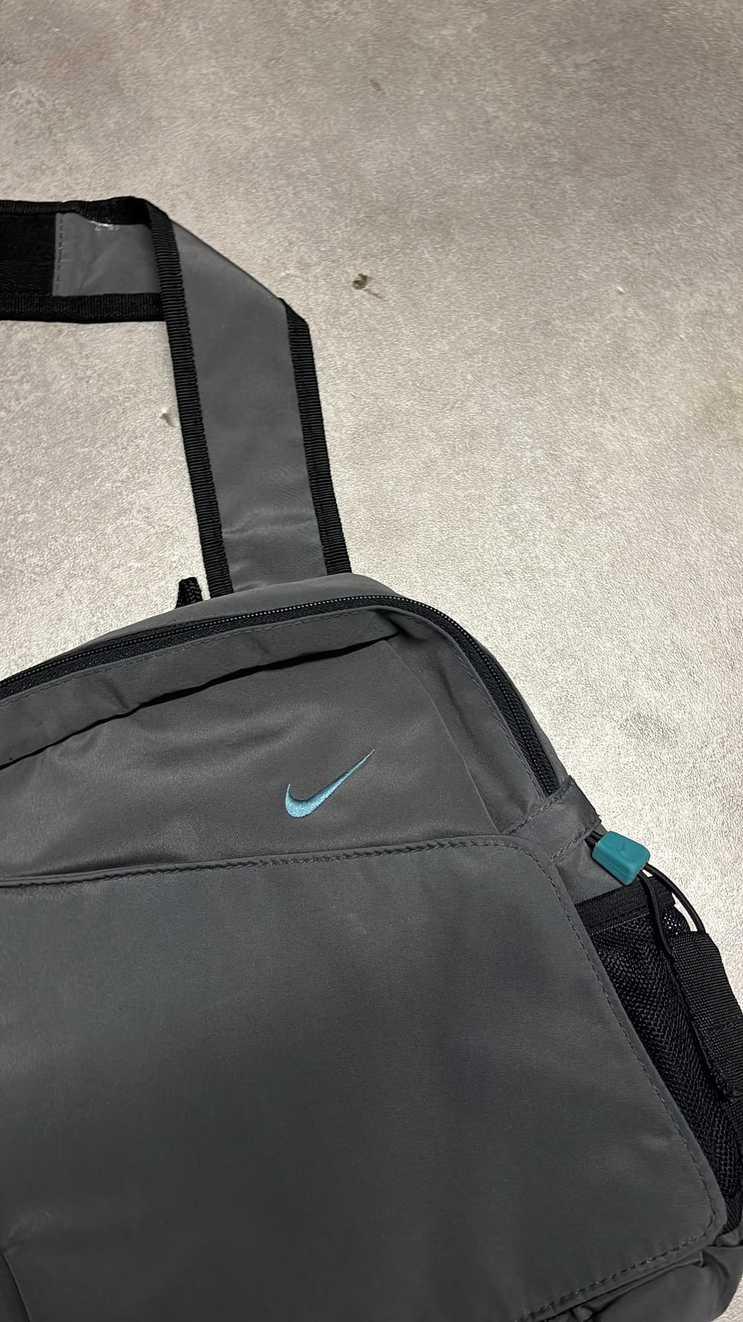 Nike Basic Bag Grey — 3