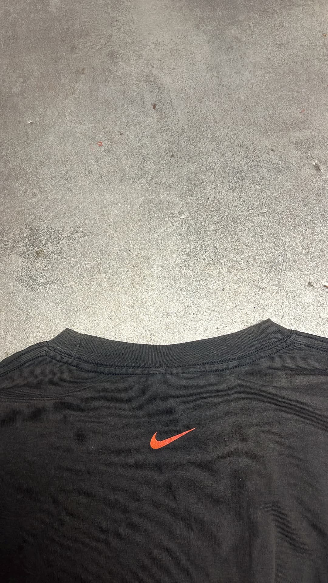 Nike Graphique tee T-Shirt Black — 5