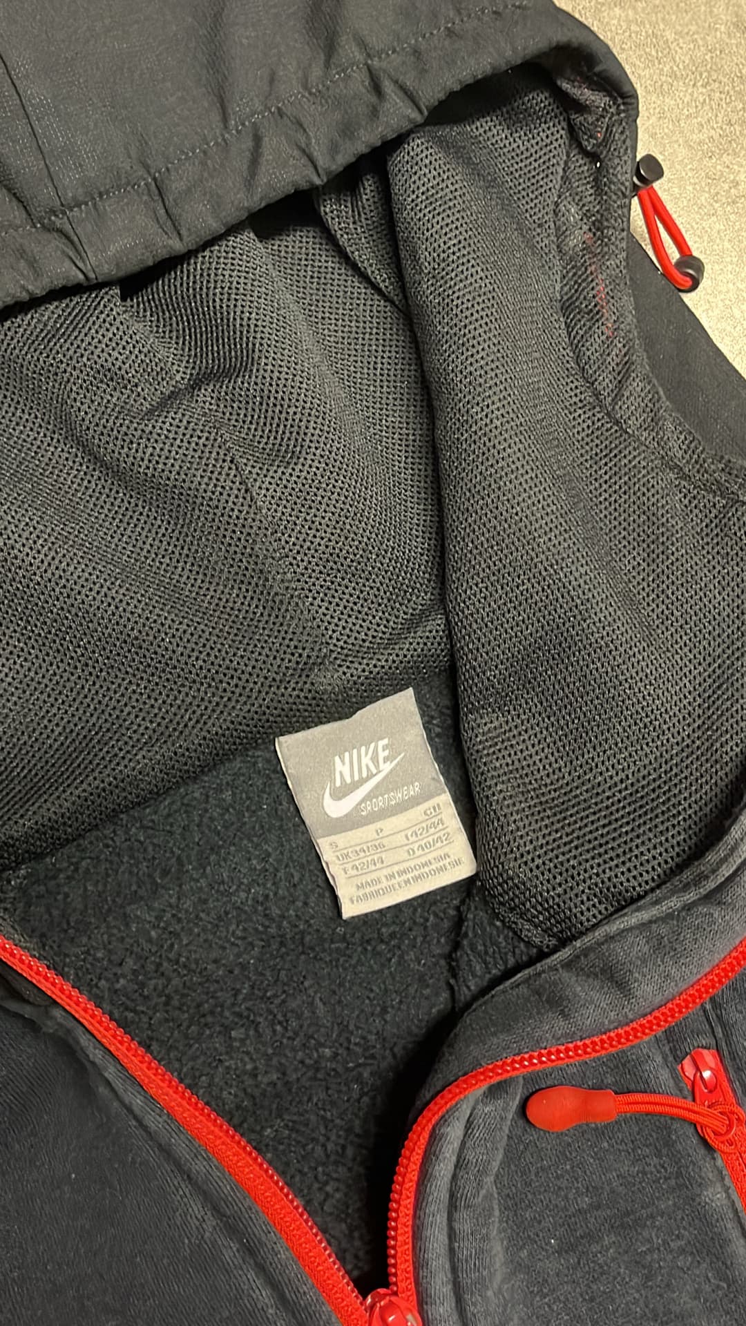 Nike Airmax LTD Zip-Up Black/Red — 4