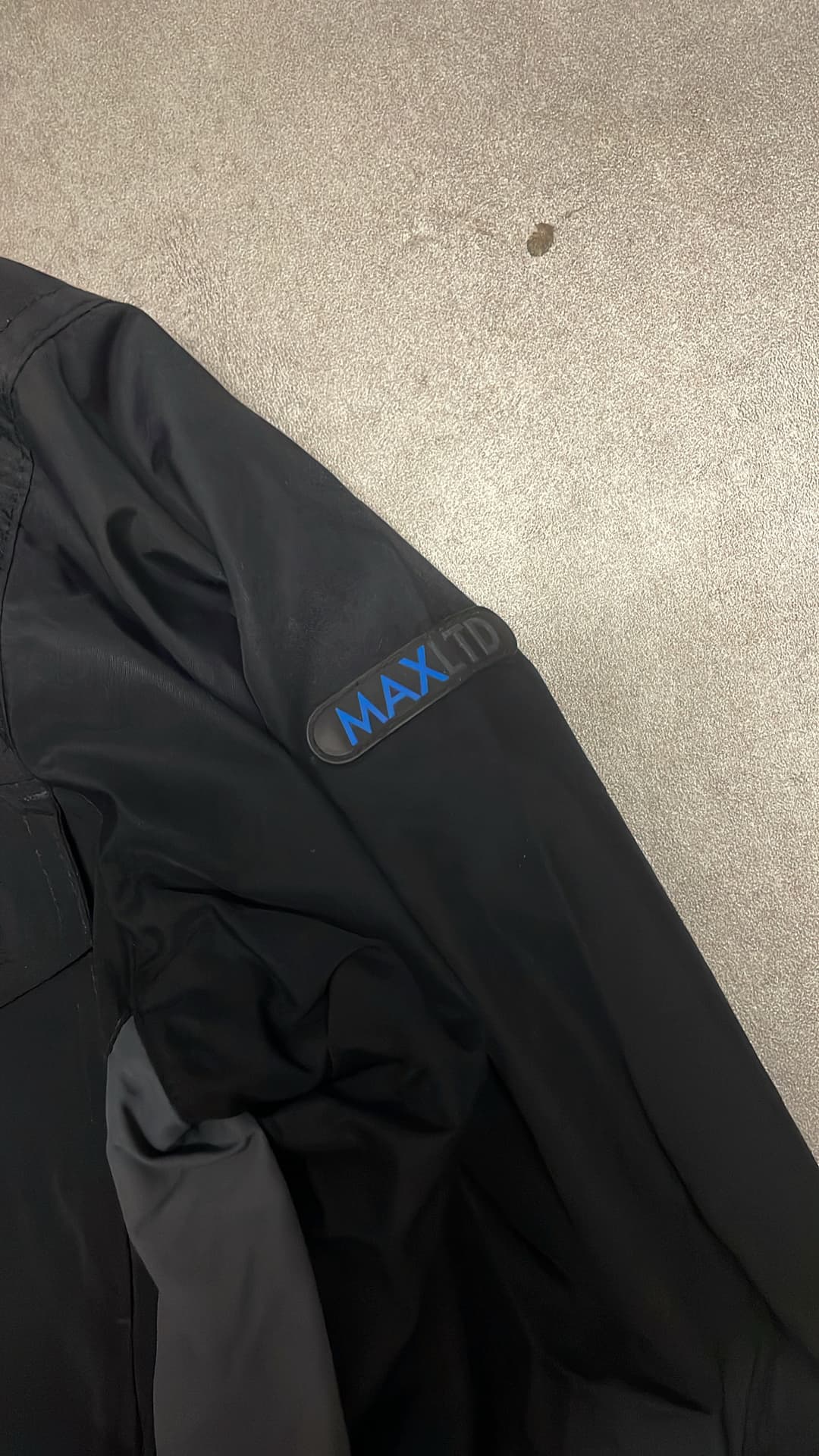 Nike Airmax LTD Windbreaker Black — 4