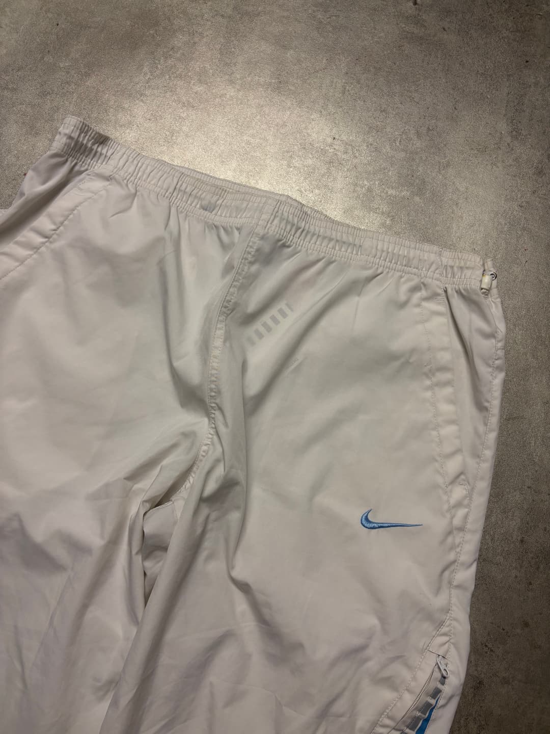 Nike Airmax LTD Shorts White — 3
