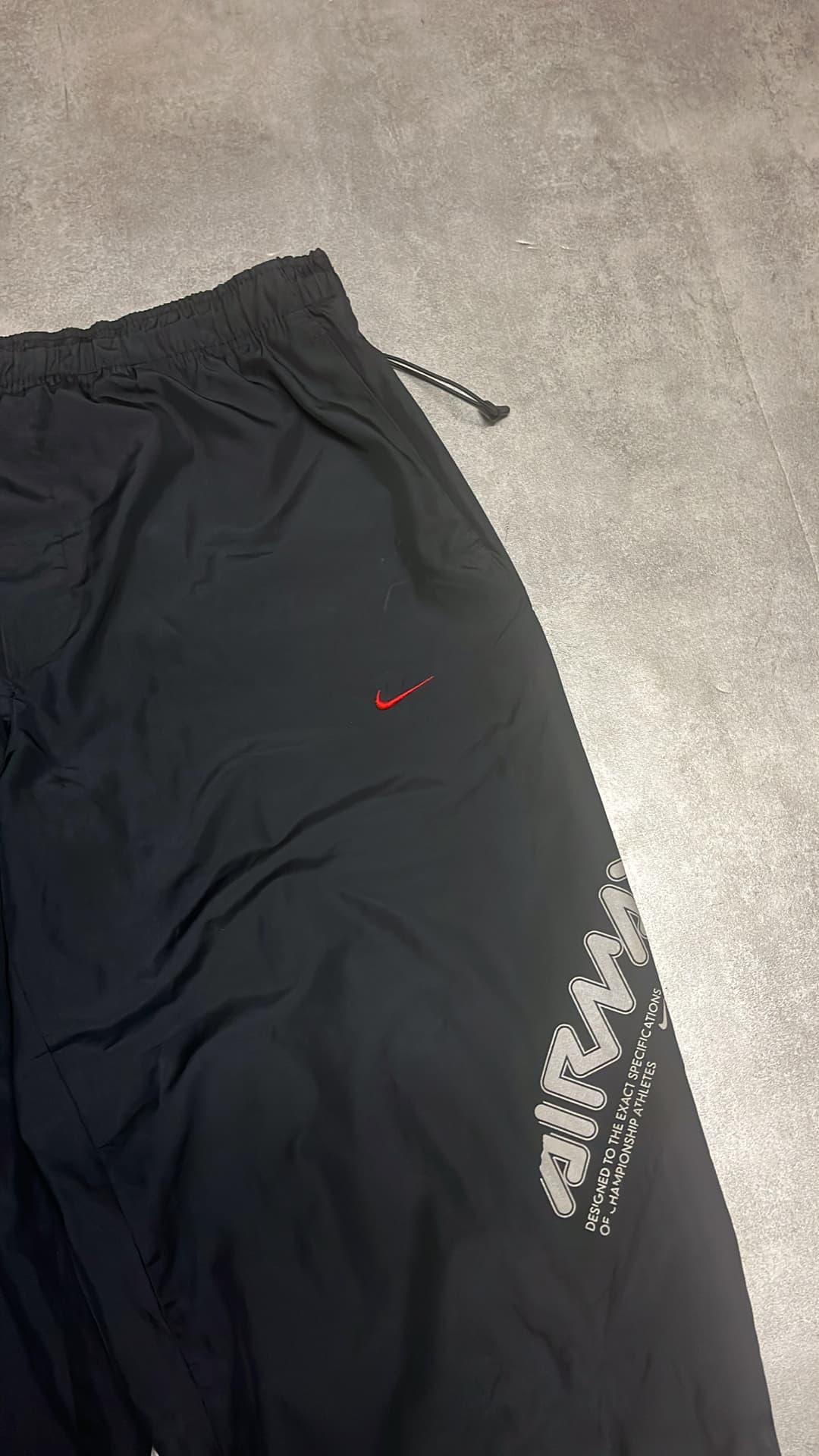 Nike Airmax 360 Trackpants Black — 3