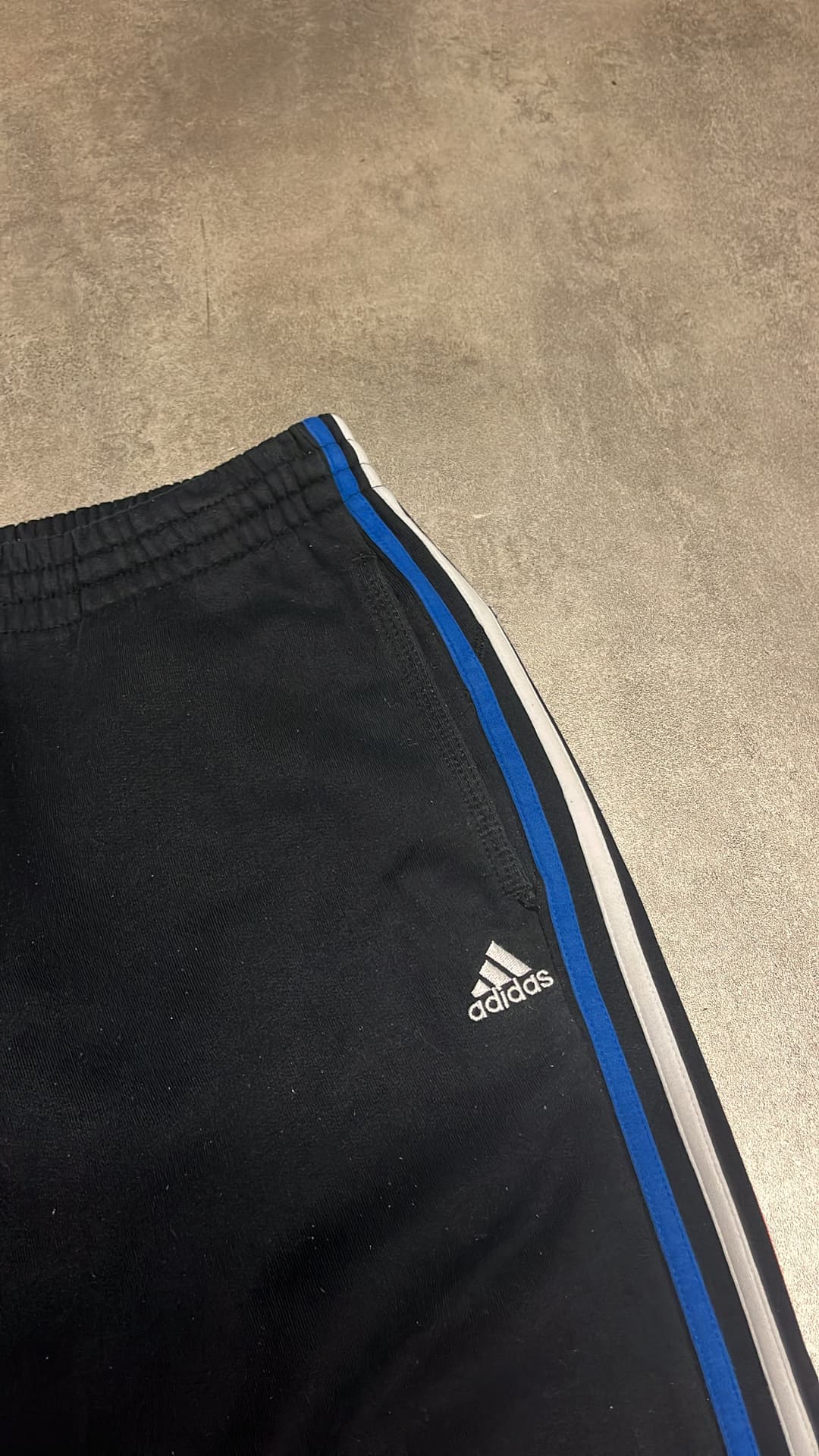 Adidas PE Jogger Noir/blanc/red — 3