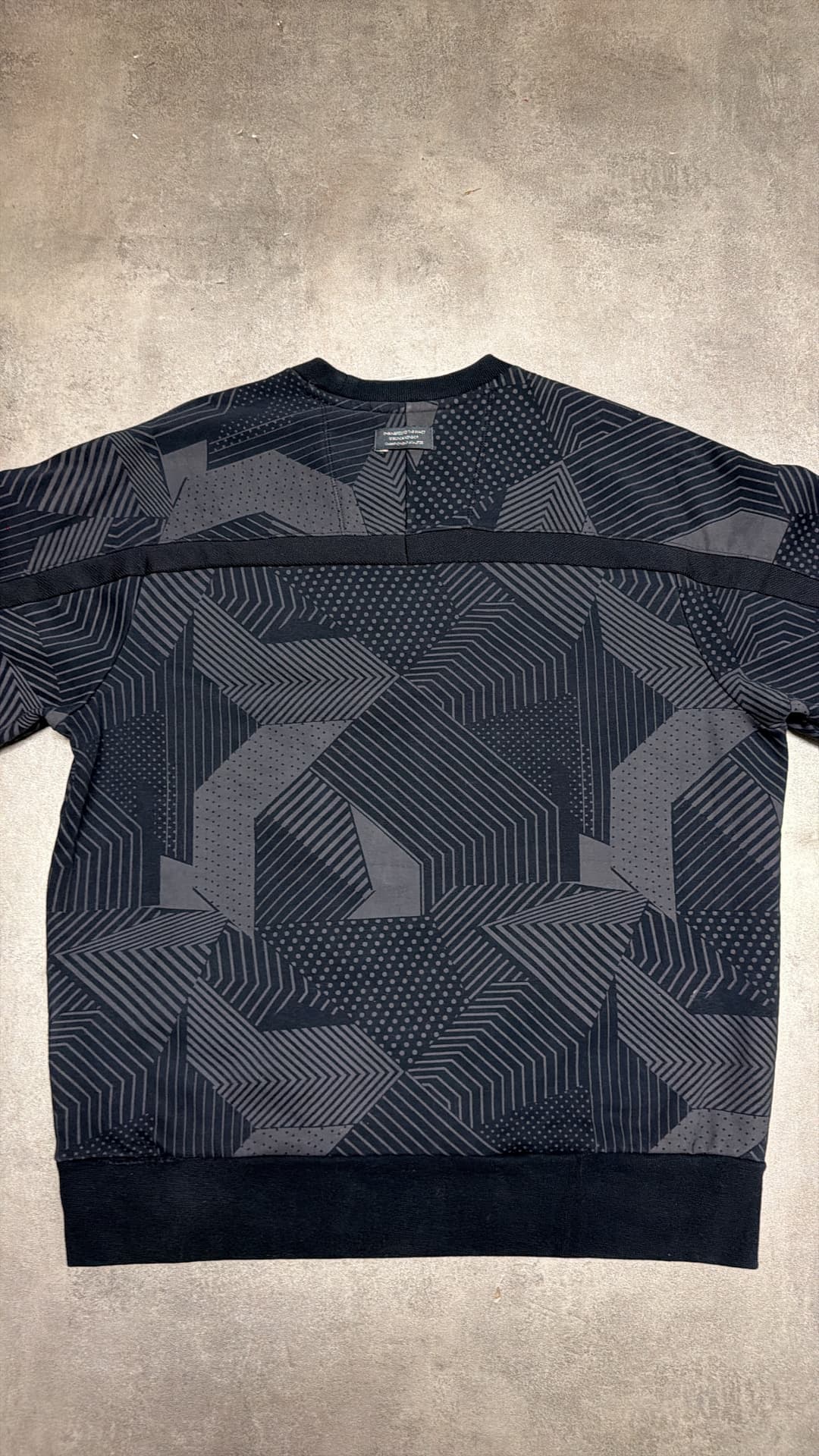 Nike Air Sweater Black — 6