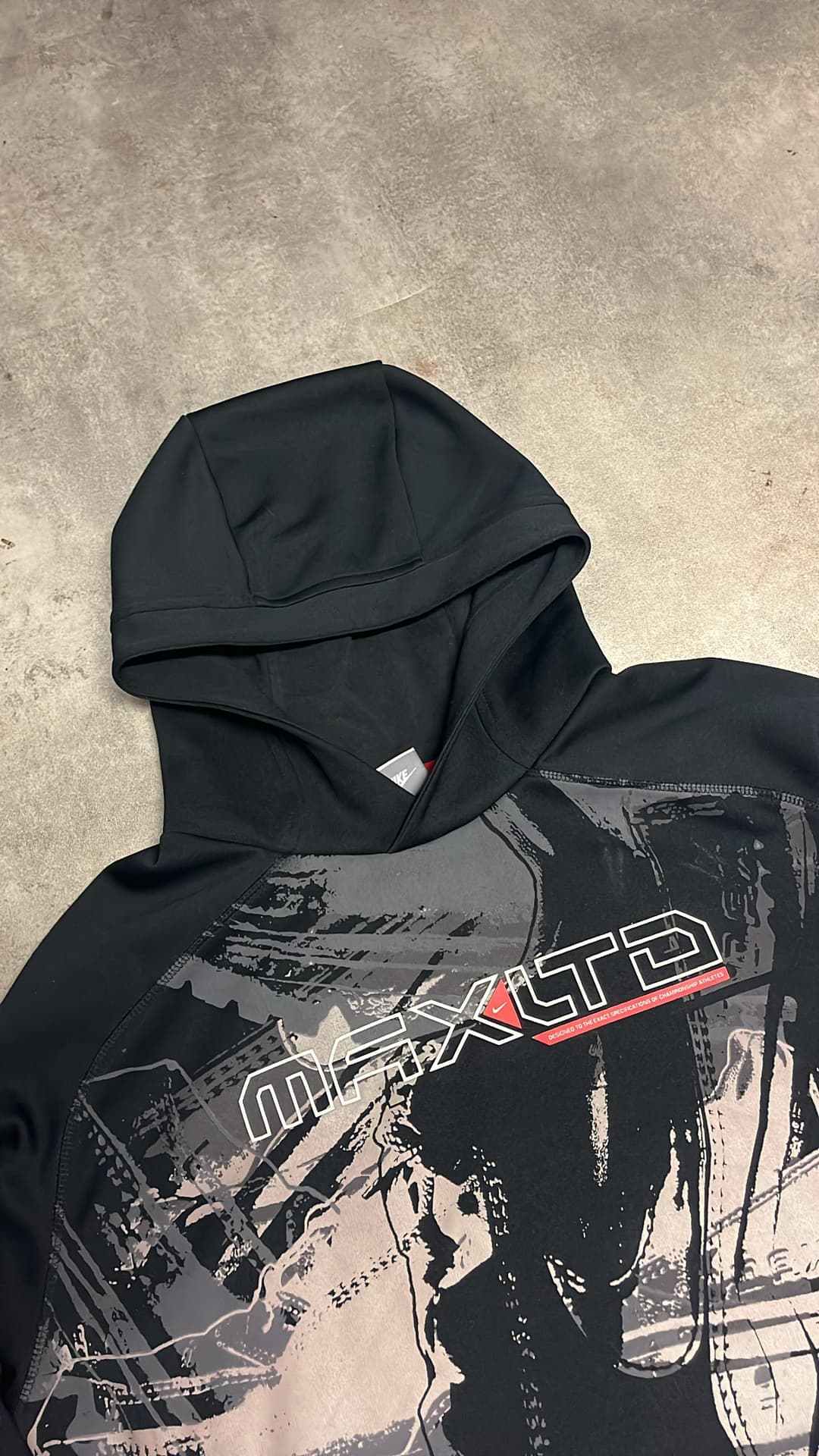 Nike Airmax LTD Hoodie Black — 3