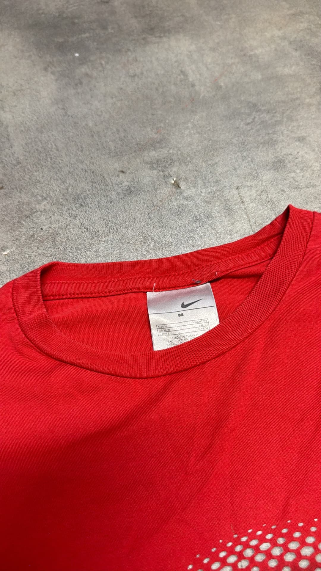 Nike Graphique T-Shirt Red — 4