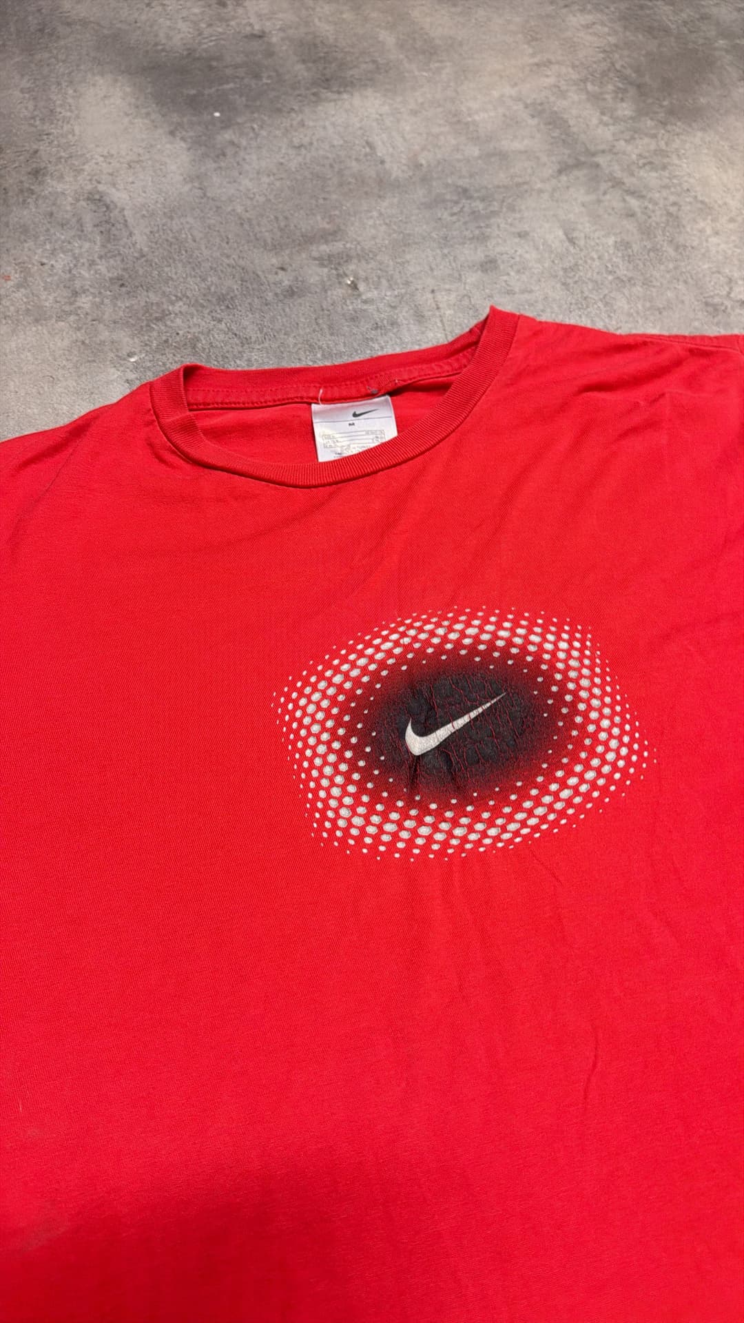 Nike Graphique T-Shirt Red — 3
