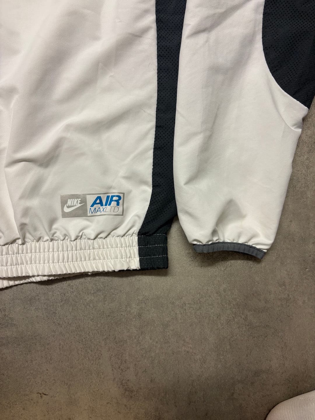 Nike Airmax LTD Windbreaker White — 4