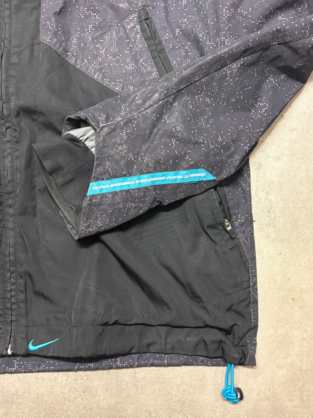 Nike Airmax LTD Windbreaker Black — 3
