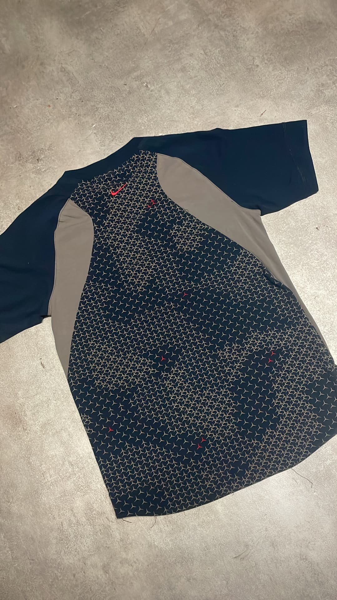 Nike Crowfeet T-Shirt Black/Red — 6