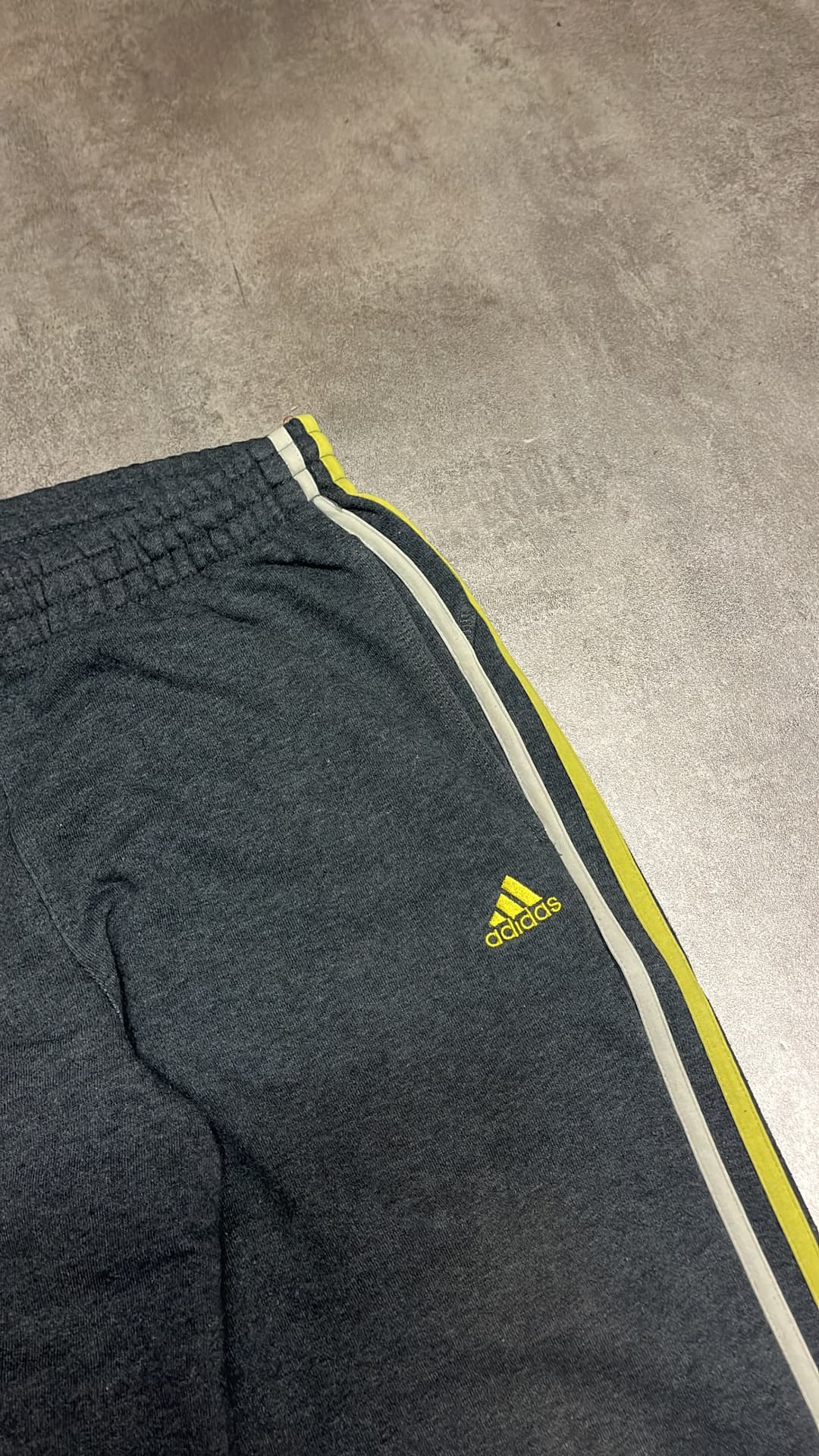 Adidas PE Jogger Grey — 3