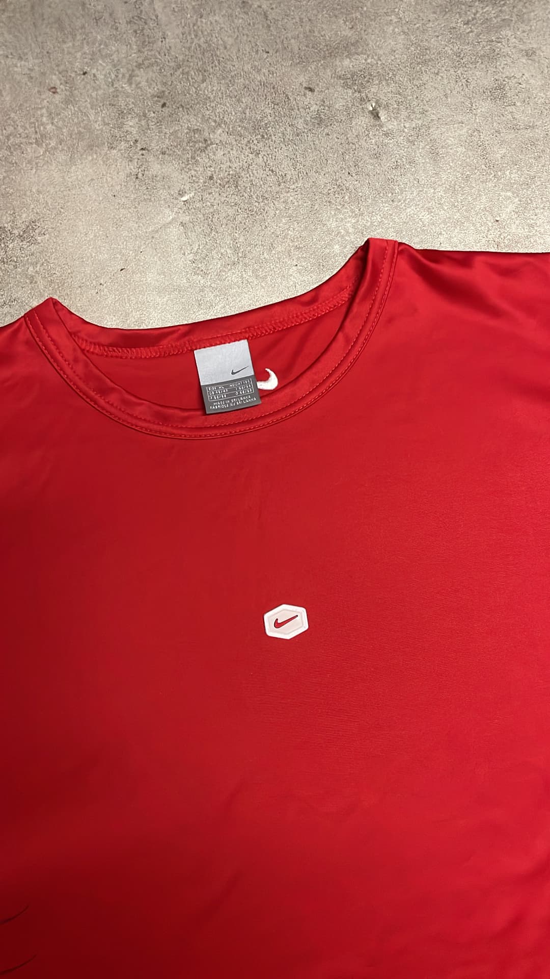 Nike Hex T-Shirt Red — 3