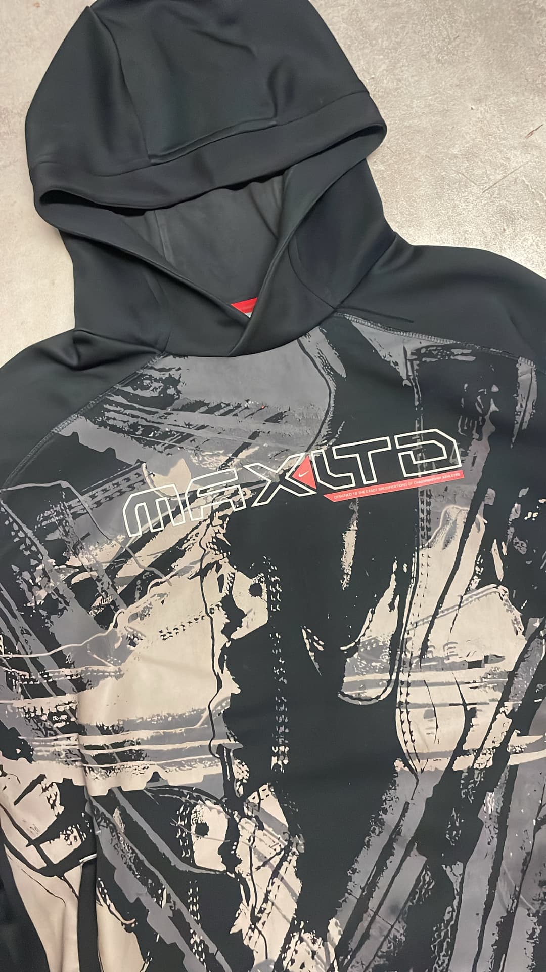 Nike Airmax LTD Hoodie Black — 3