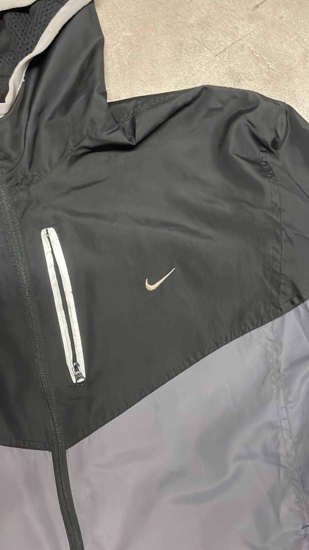 Nike Airmax 360 Windbreaker Grey/Black — 4