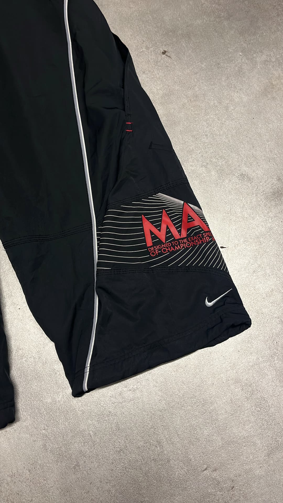 Nike LTD Shorts Black — 3
