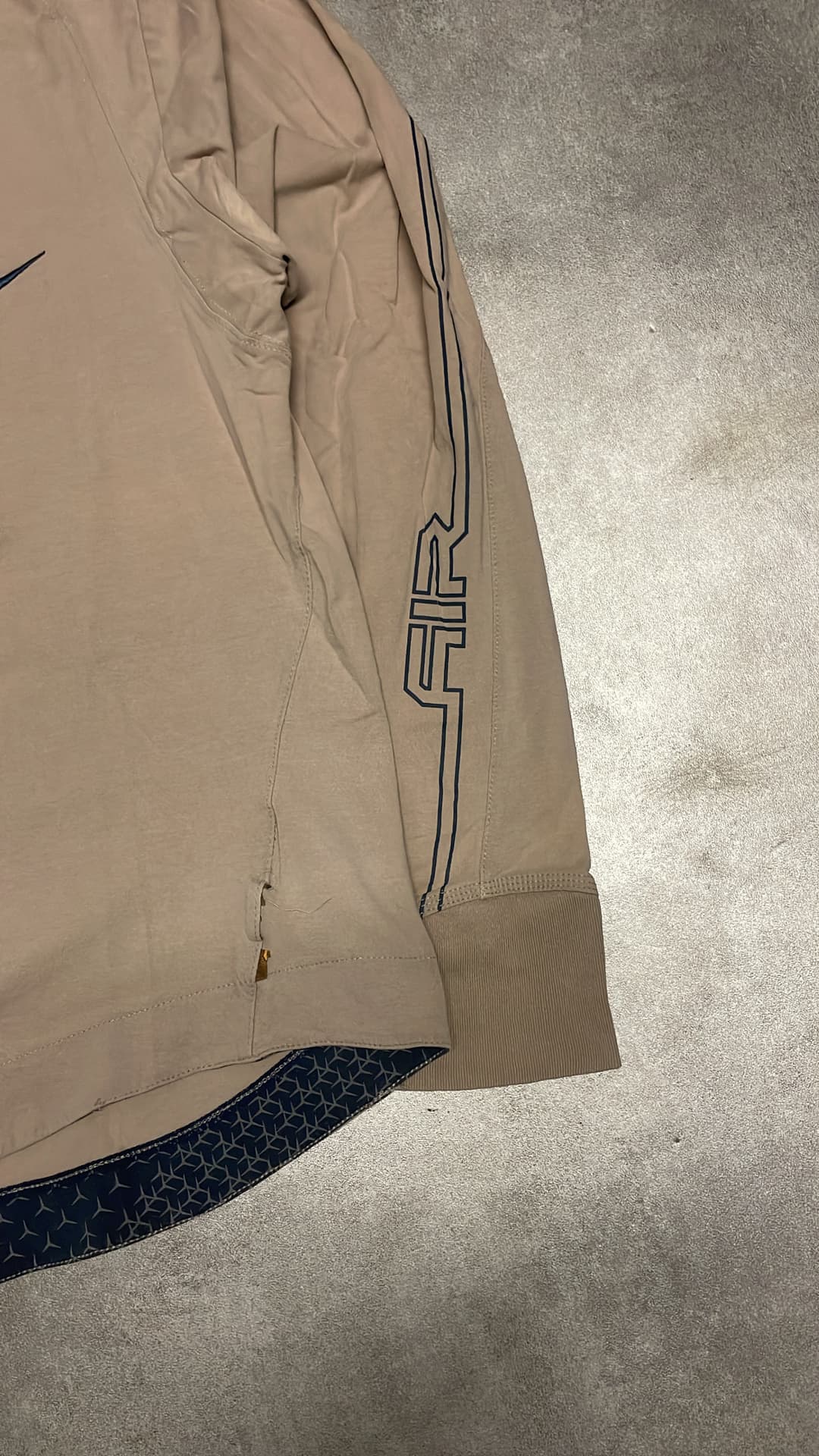 Nike Crowfeet Longsleeve Beige — 3