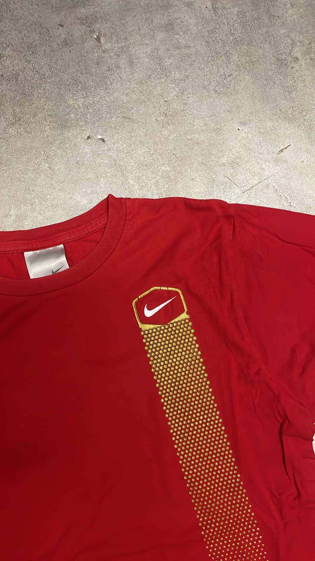Nike Hex T-Shirt Red — 3