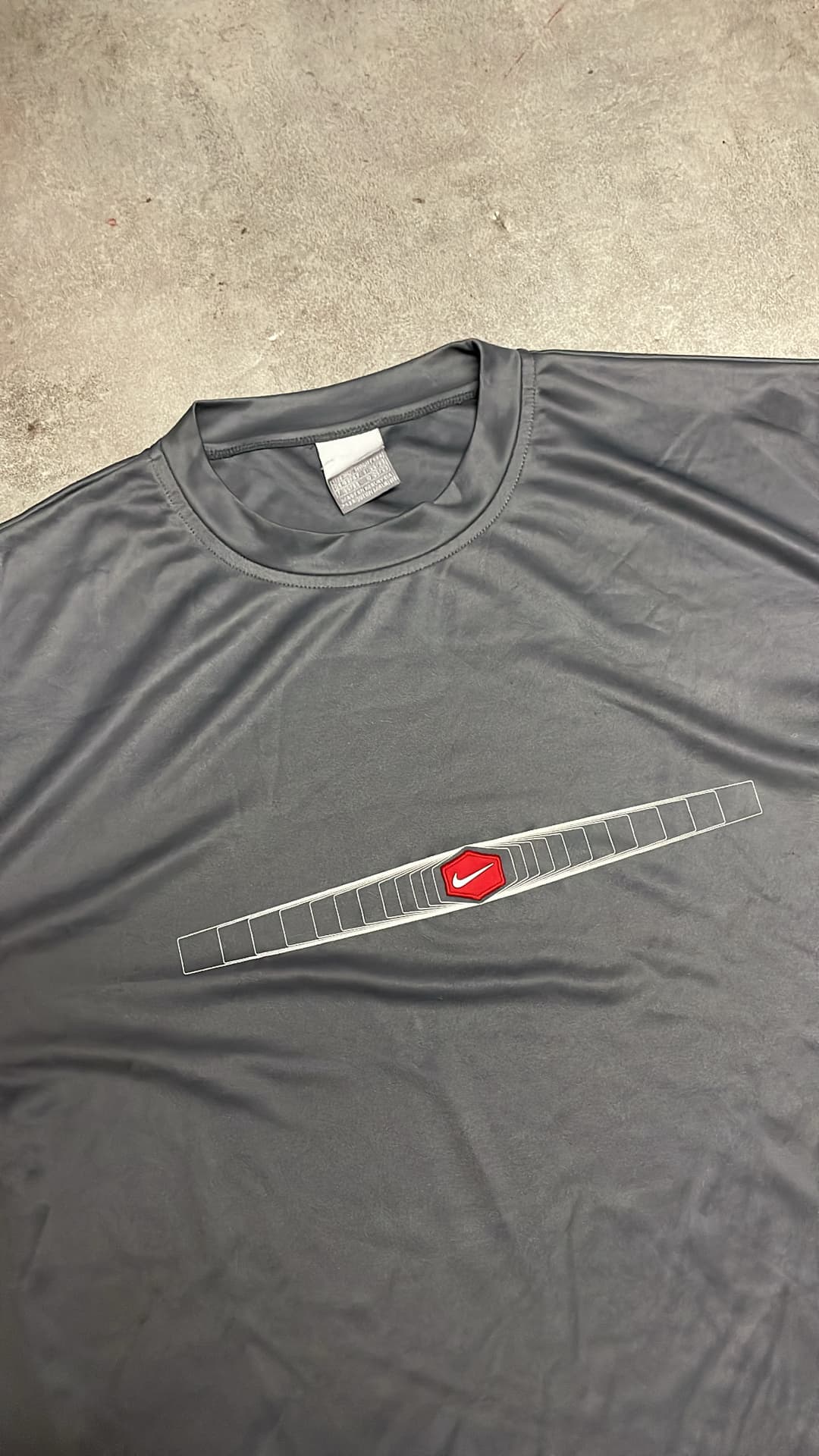 Nike Hex T-Shirt Grey/Red — 3