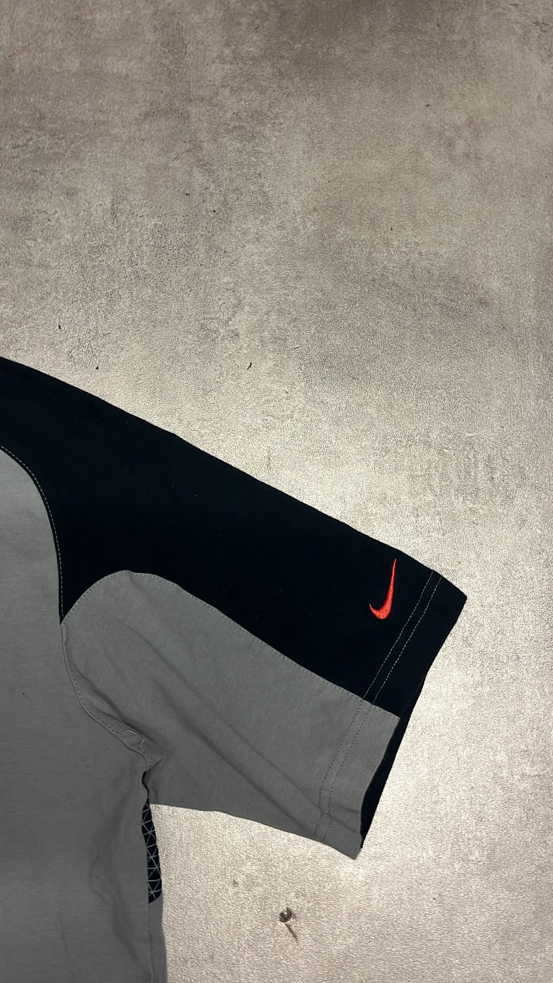 Nike Shox T-Shirt Grey/Res — 3