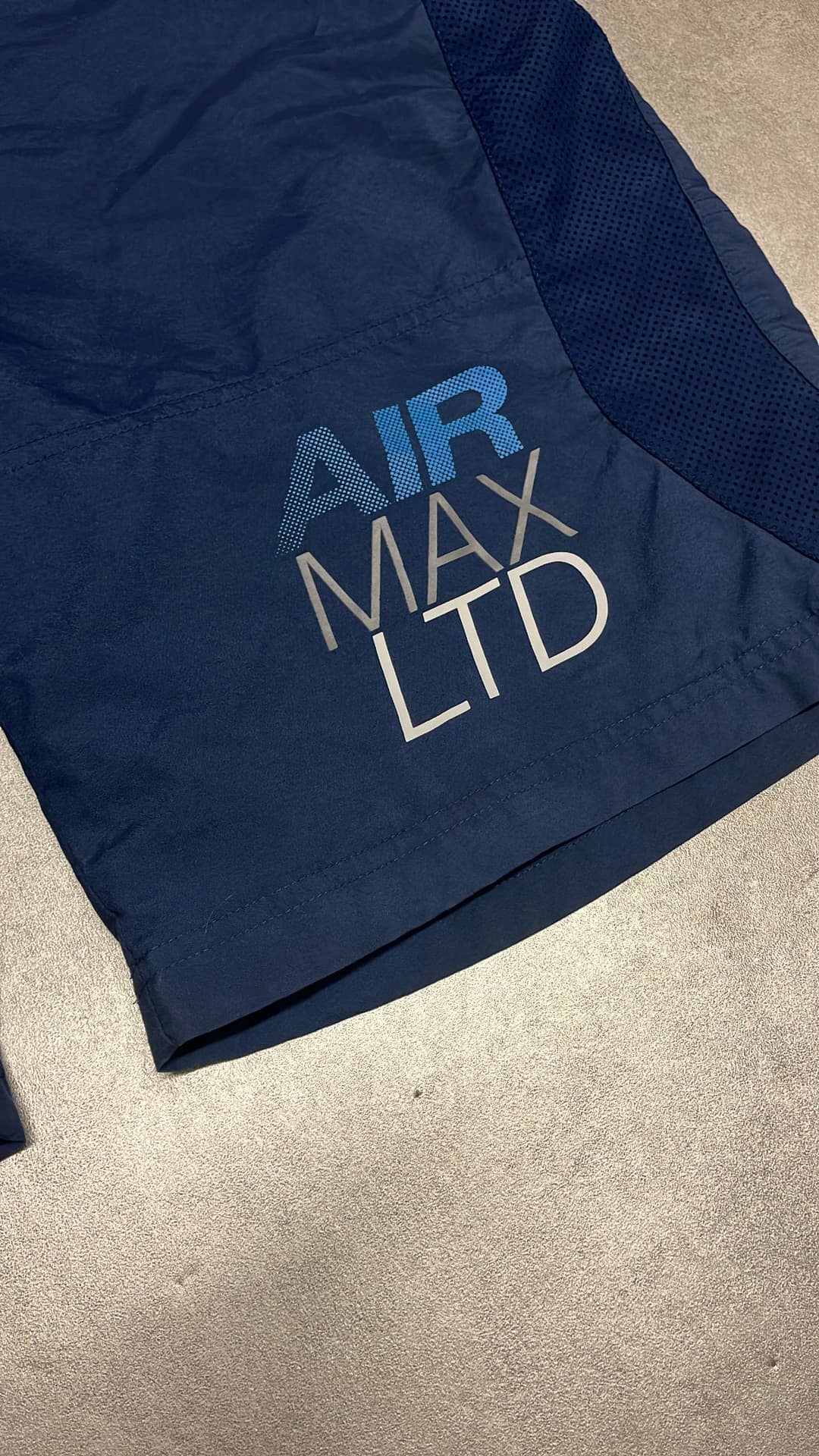 Nike Airmax LTD Shorts Navy — 3