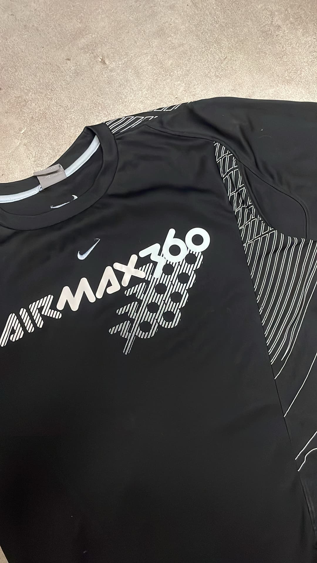 Nike Airmax 360 T-Shirt Black — 3