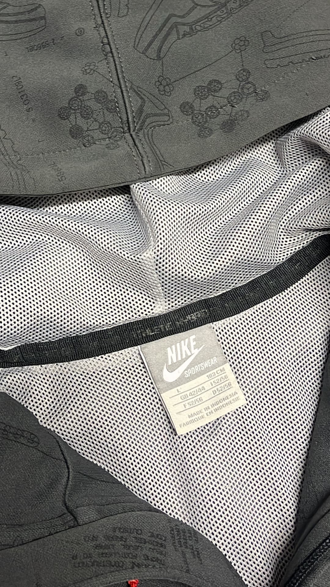 Nike Airmax LTD Zip-Up Black — 4