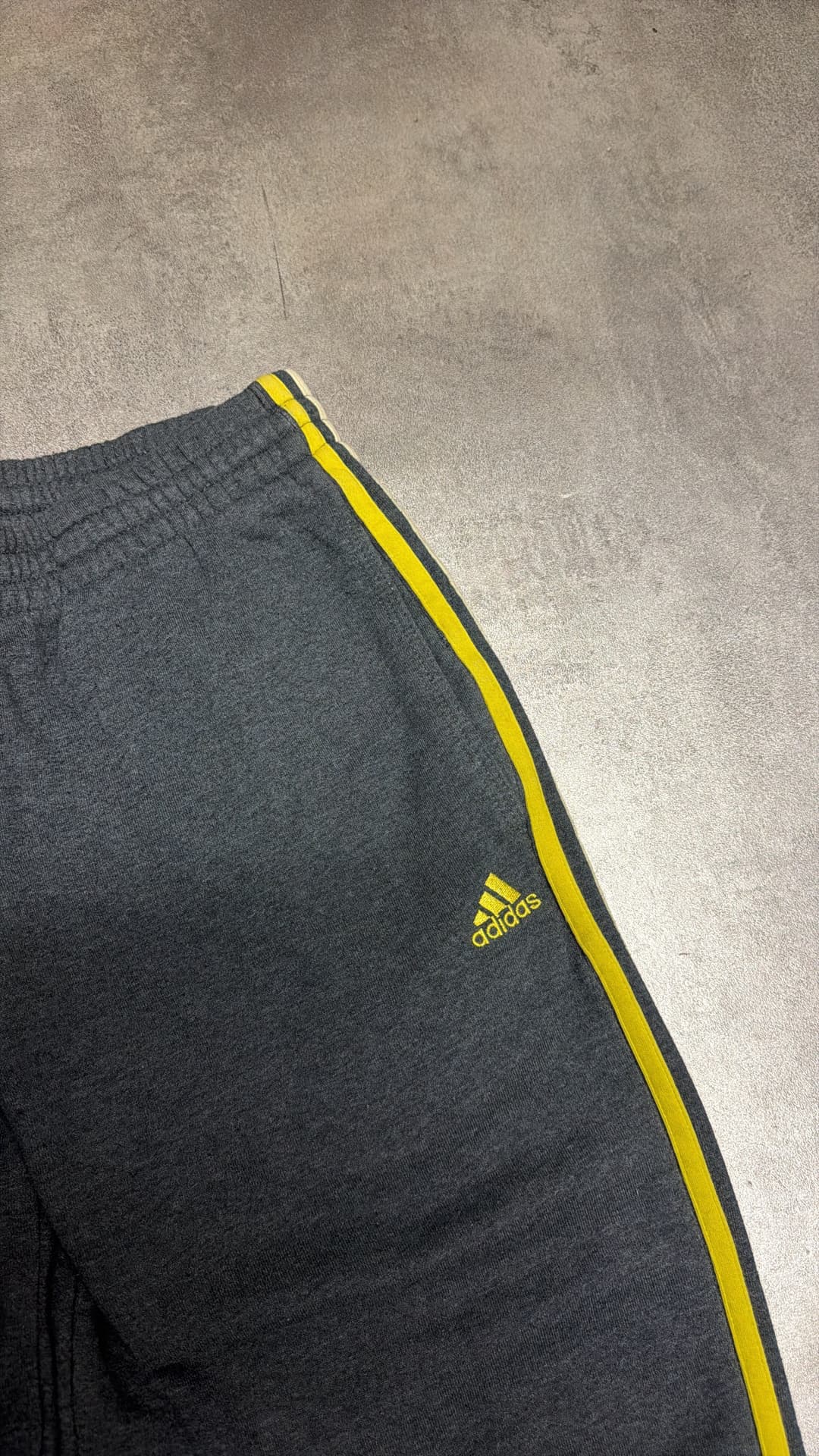 Adidas PE Jogger Grey/yellow — 3