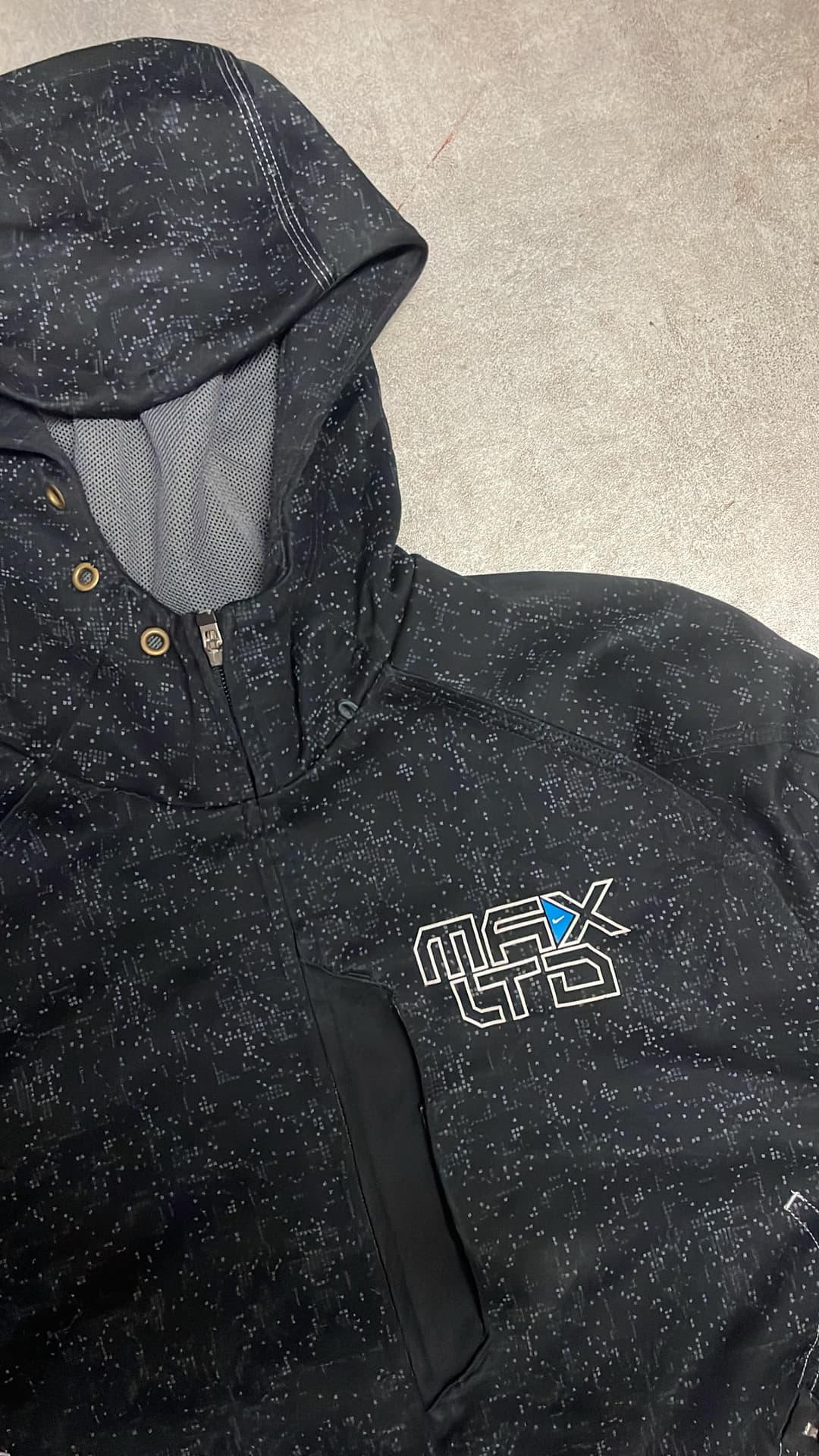 Nike Airmax LTD Zip-Up Black — 4