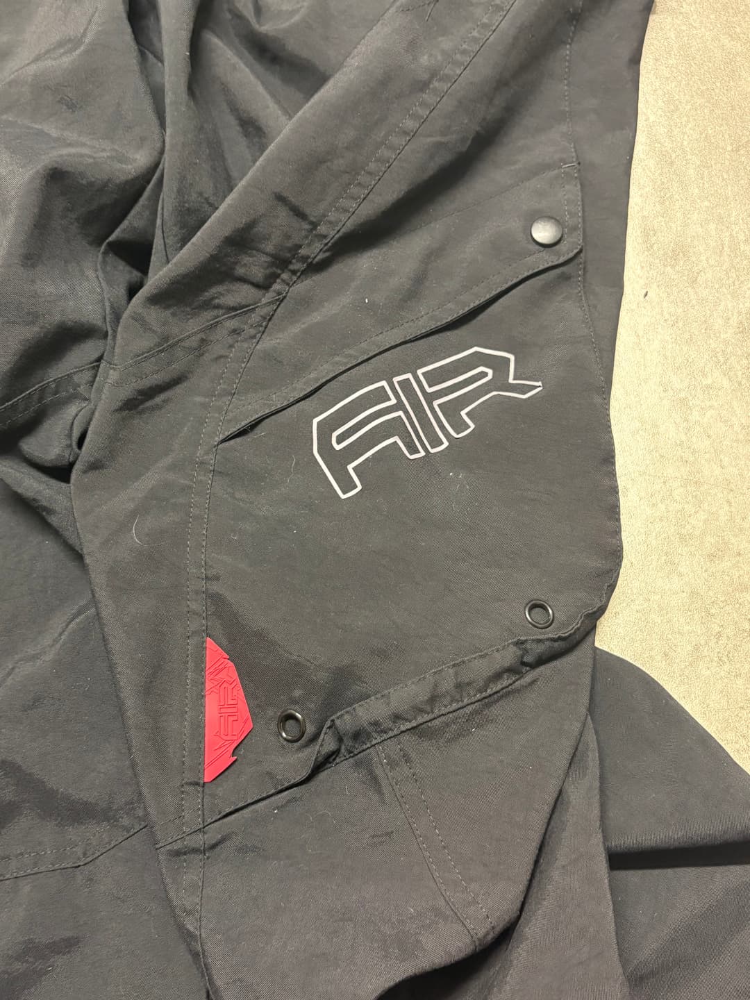 Nike Air Trackpants Black — 2