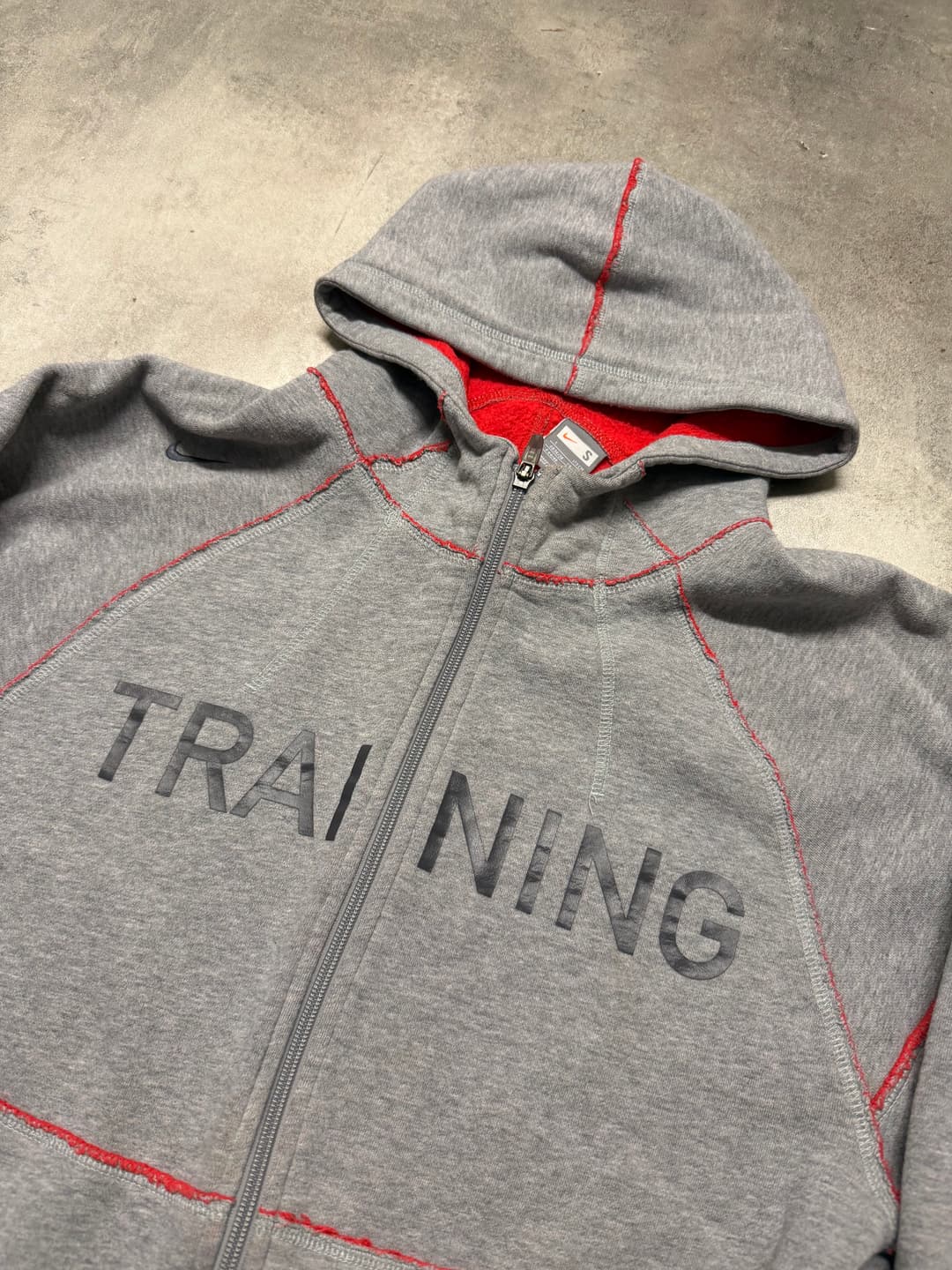 Nike Training Zip-Up Grey/Red — 2