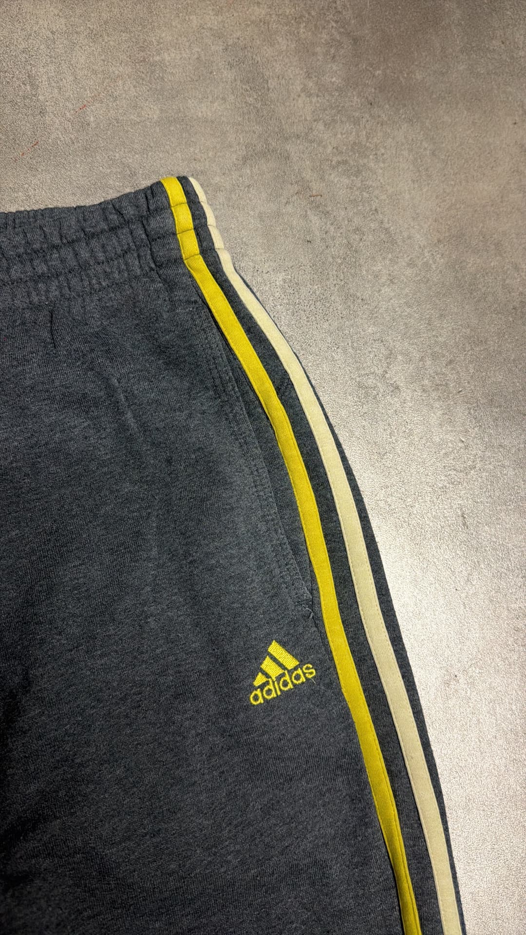 Adidas PE Jogger Grey/yellow — 3